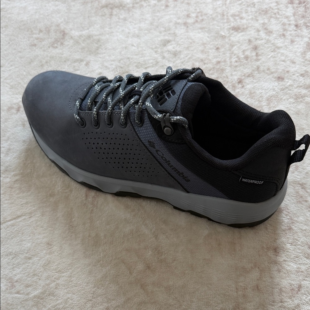 Columbia Women's Newton Nimble Leather SINGLE LEFT SHOE Size 9.5
